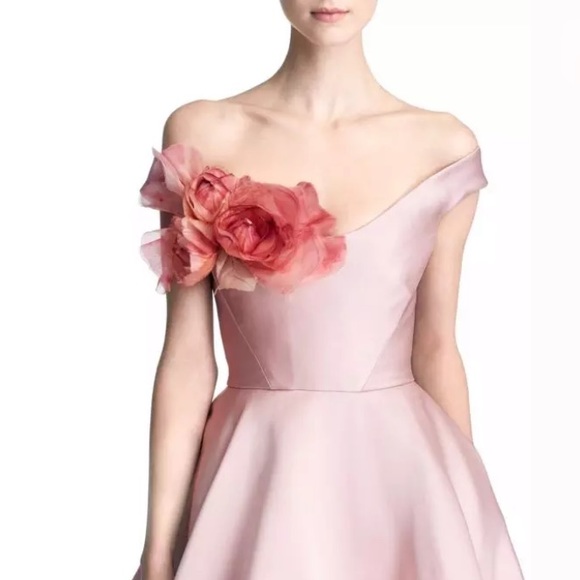 Marchesa Gown 💃💕 $7,000 - Picture 3 of 7